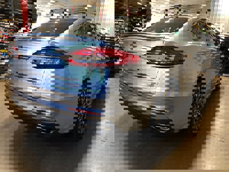 Used 2020 Ford Fusion Titanium image 6