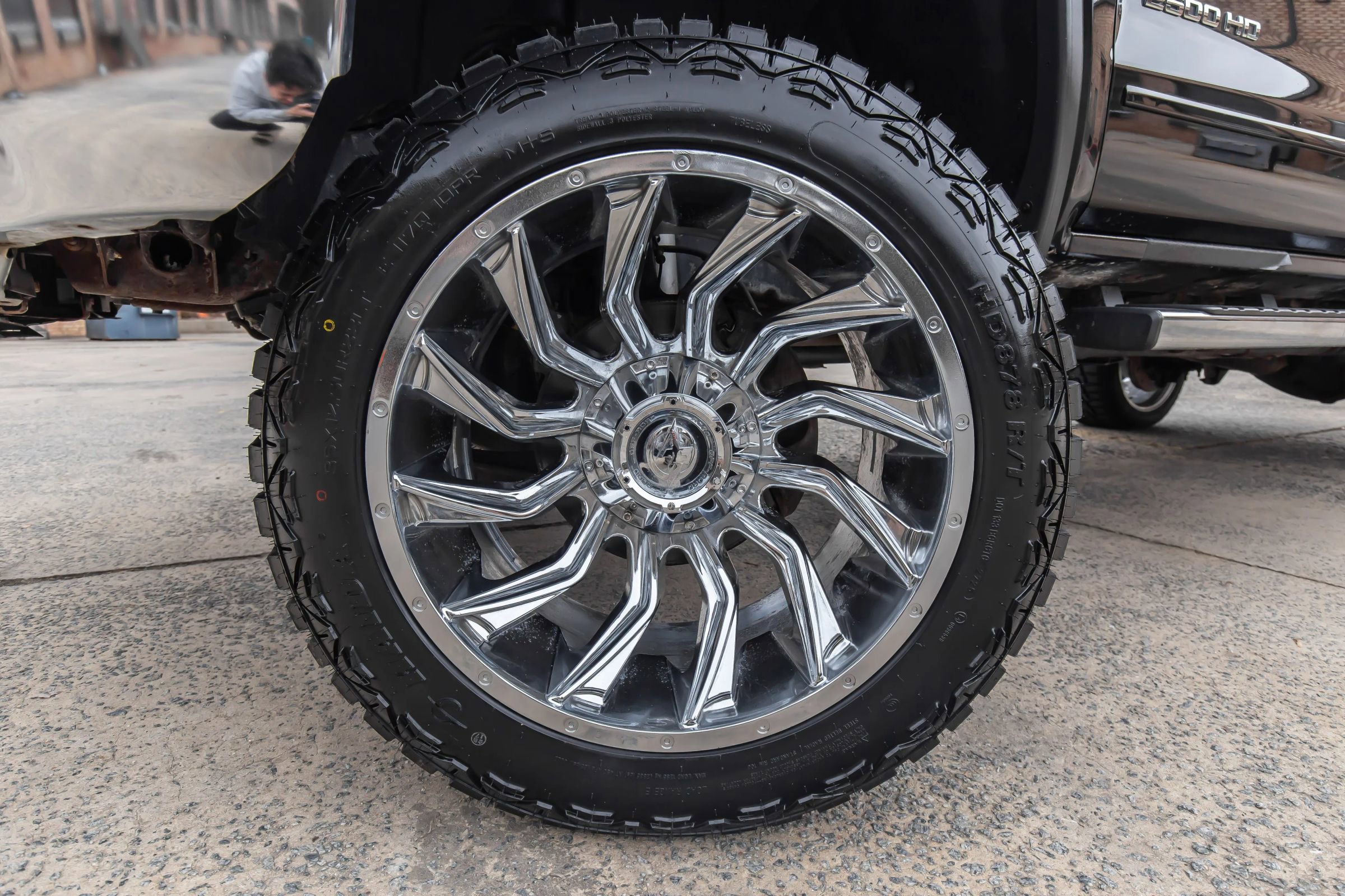 Used 2018 GMC Sierra 2500 SLE image 4