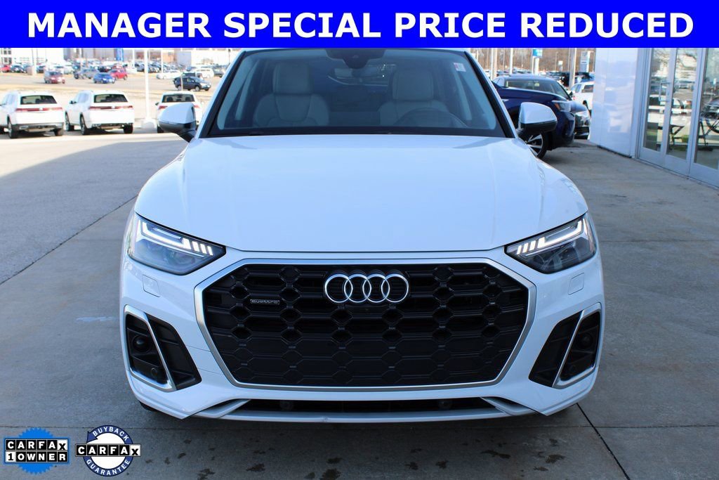 Used 2024 Audi Q5 2.0T Prestige w/ Prestige Package image 2