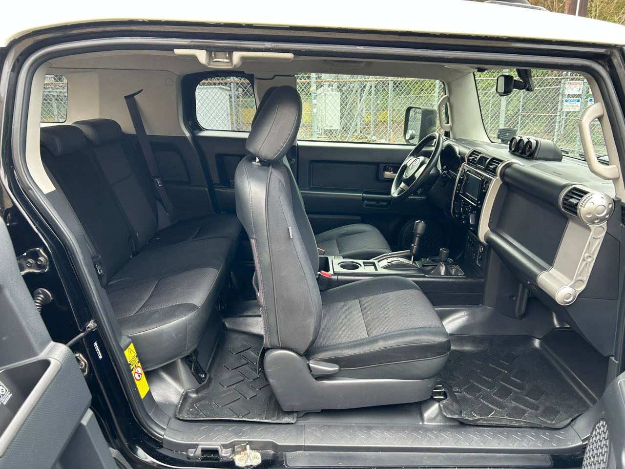 Used 2010 Toyota FJ Cruiser 4WD AT image 16