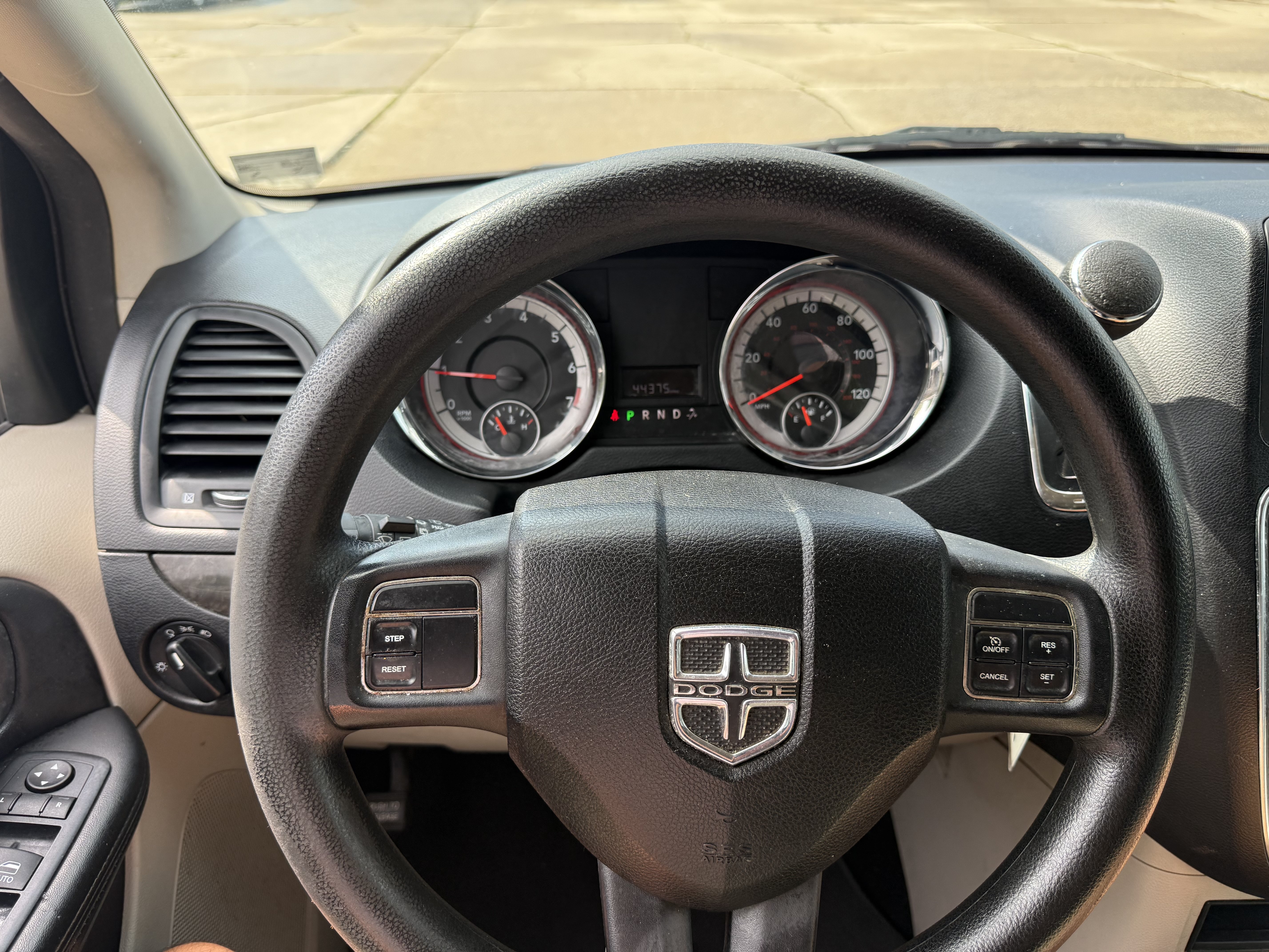 Used 2011 Dodge Grand Caravan Mainstreet FWD image 14