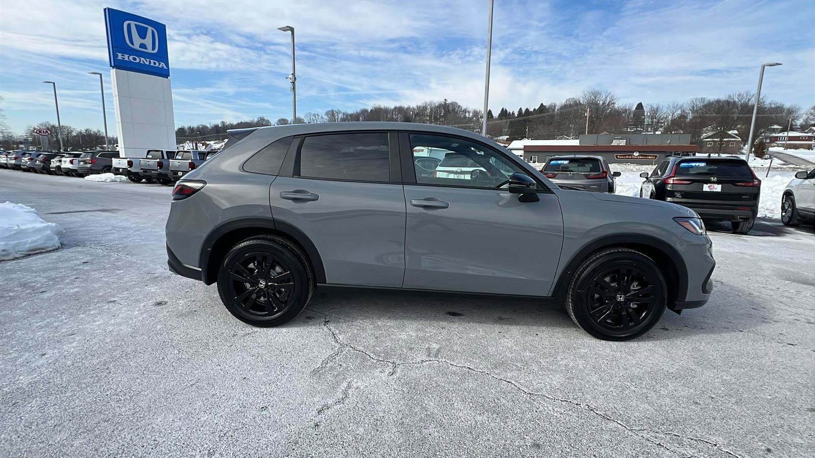New 2026 Honda HR-V Sport image 3