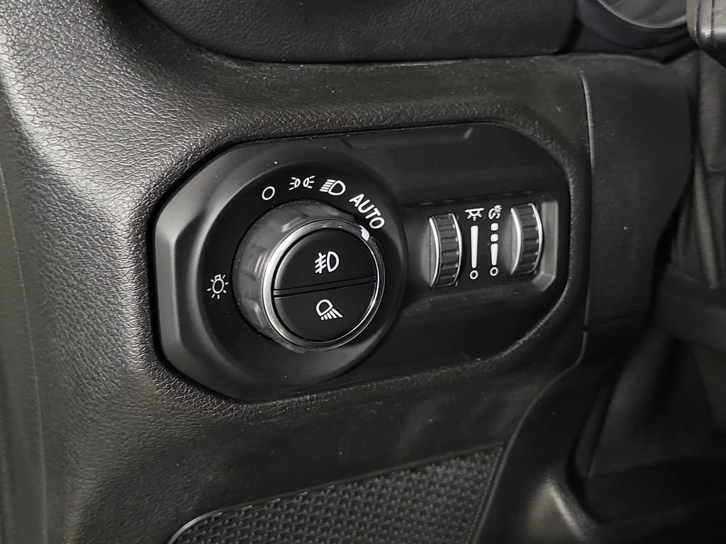 Used 2021 Jeep Gladiator Overland AWD/4WD image 20
