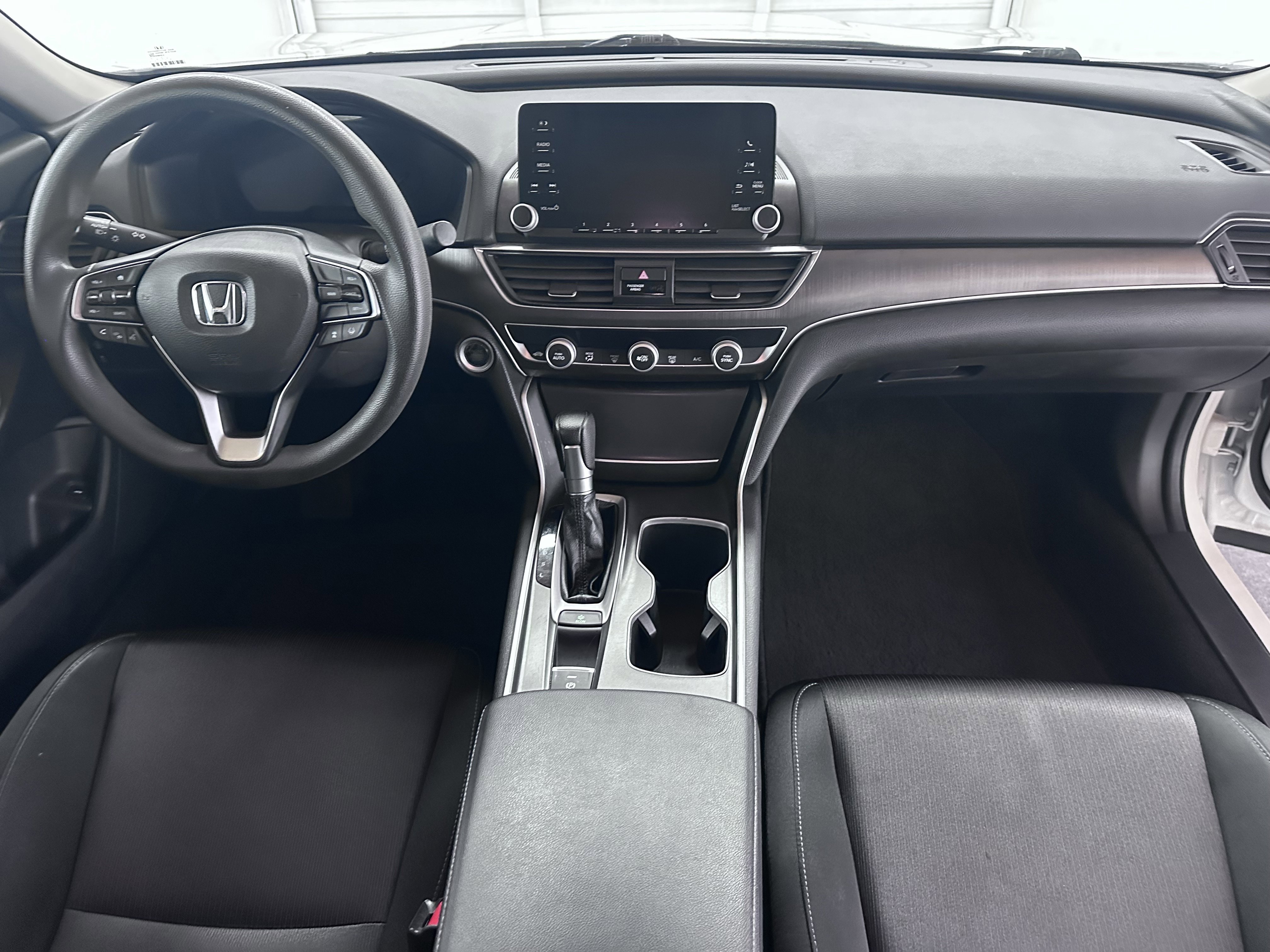 Used 2020 Honda Accord LX image 34