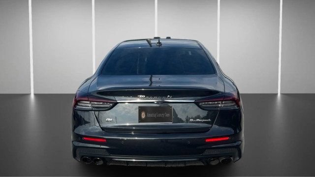 Used 2023 Maserati Quattroporte Modena Q4 AWD/4WD image 10
