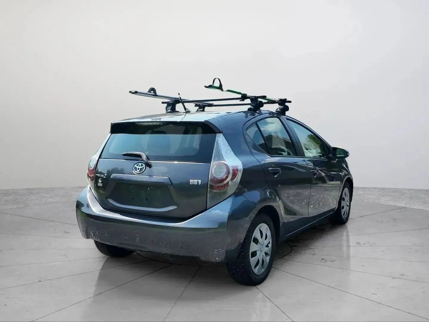 Used 2014 Toyota Prius C Two image 4