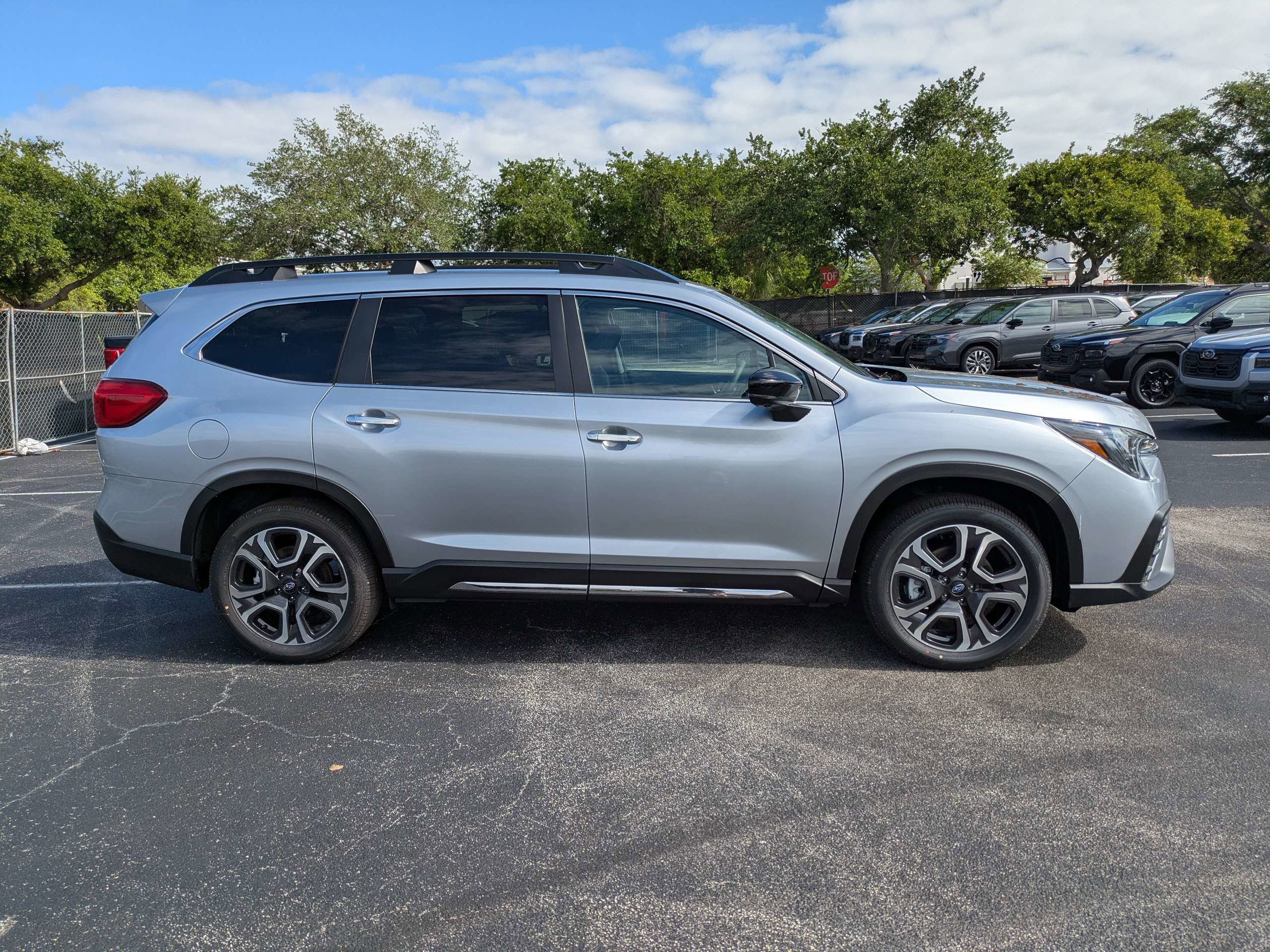 New 2026 Subaru Ascent Touring AWD/4WD image 3