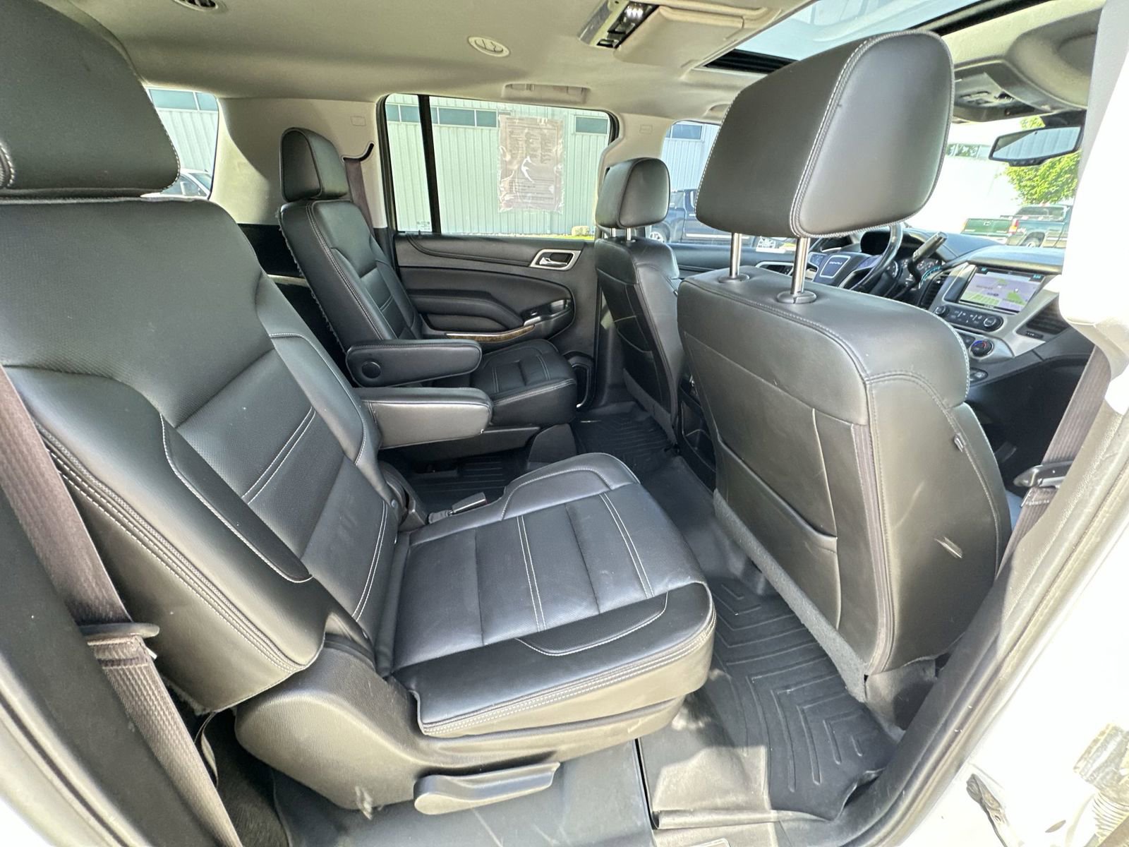 Used 2017 GMC Yukon XL Denali w/ Open Road Package AWD/4WD image 28