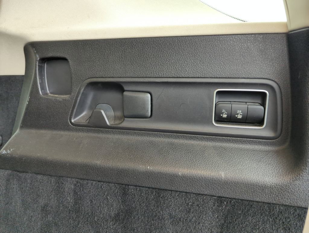 Used 2021 Mercedes-Benz GLE 350 4MATIC w/ 3rd Row Seat Package image 35