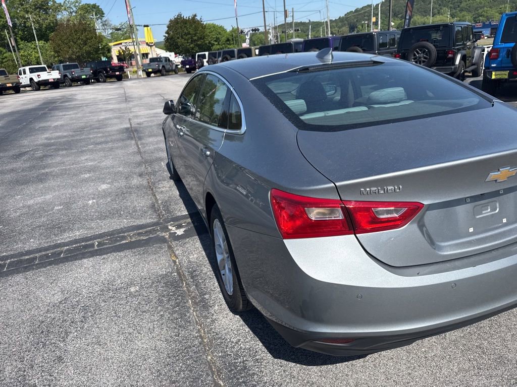 Used 2025 Chevrolet Malibu LT image 9