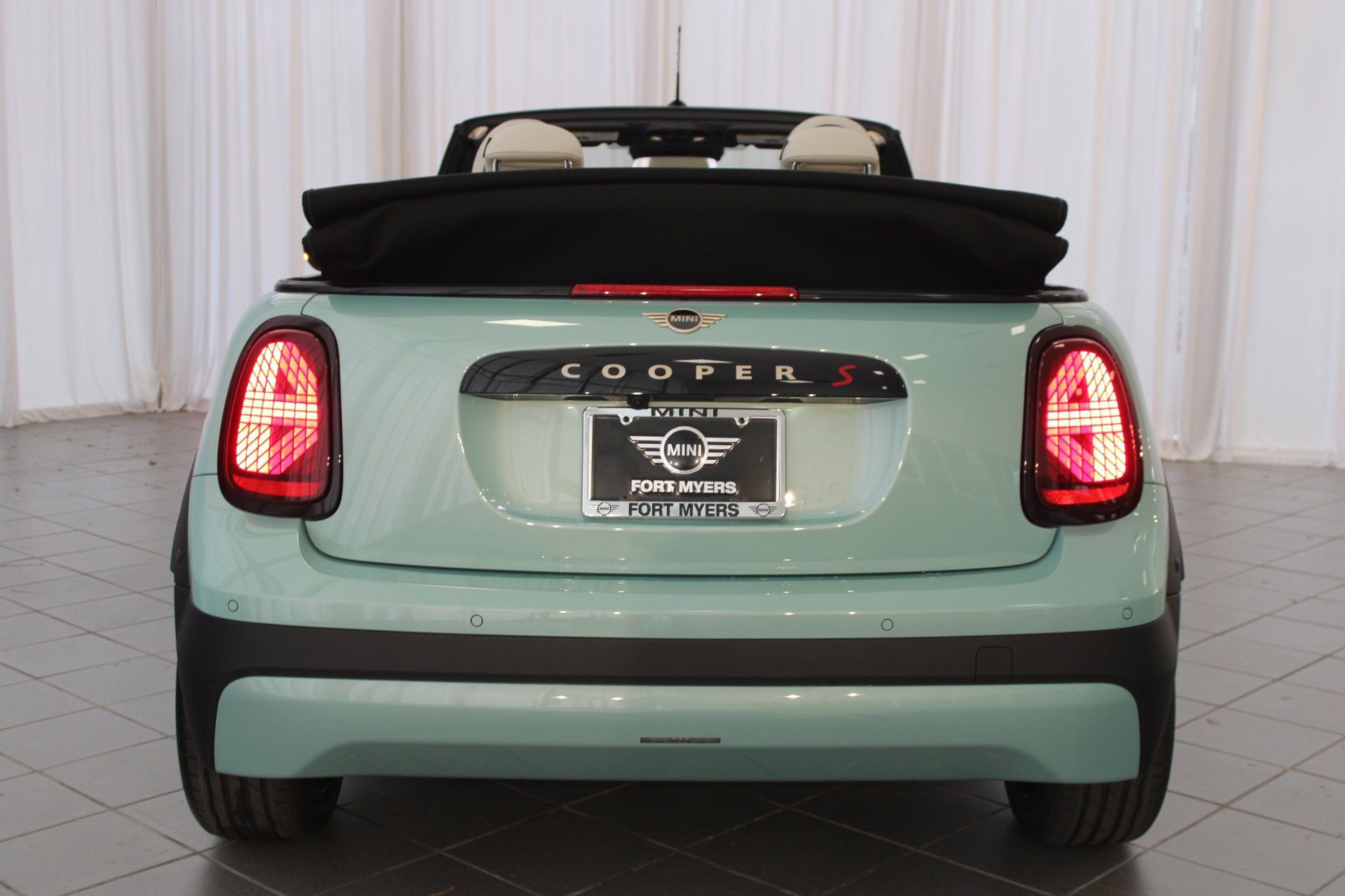 New 2026 MINI Cooper S image 9