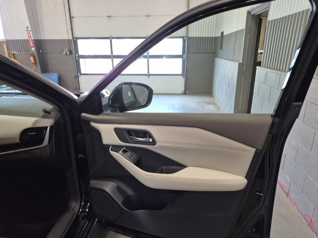 Certified 2025 Nissan Rogue SL AWD/4WD image 26