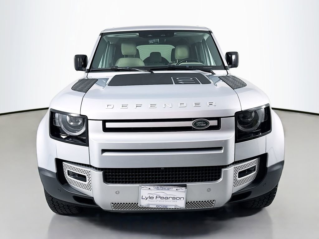Used 2022 Land Rover Defender 110 SE AWD/4WD image 6