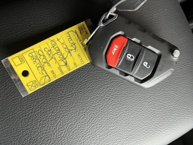 New 2025 Jeep Gladiator Sport image 28