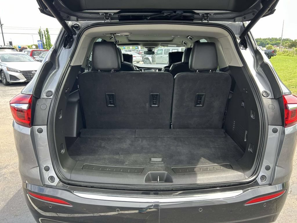 Used 2019 Buick Enclave Avenir w/ Avenir Technology Package FWD image 14