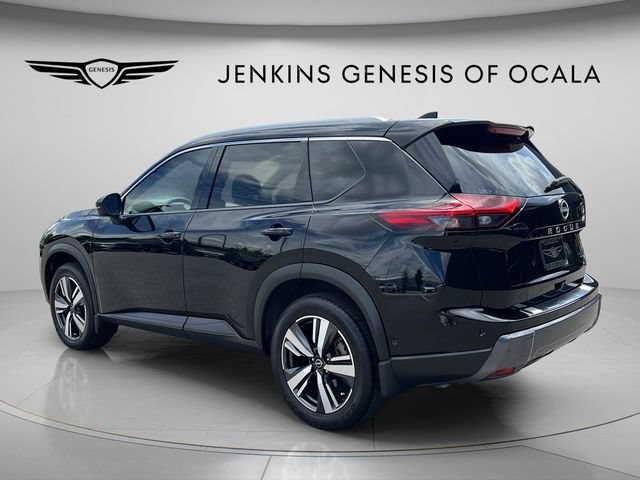 Used 2025 Nissan Rogue SL w/ SL Premium Package FWD image 5
