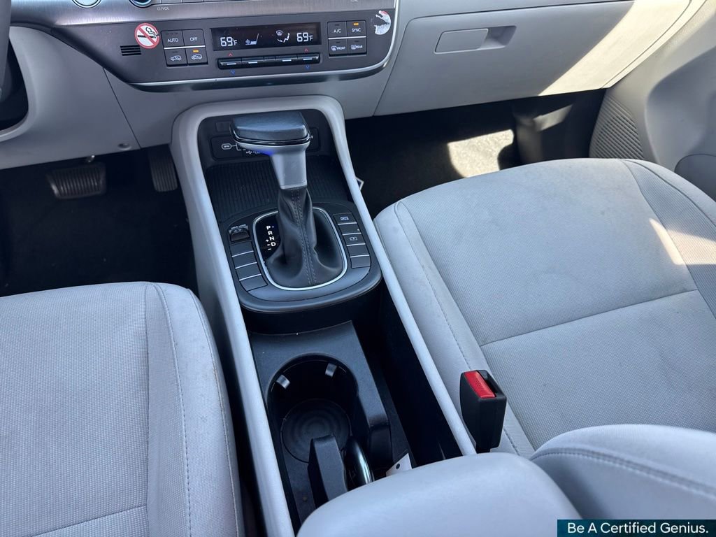Certified 2024 Hyundai Kona SEL FWD image 44