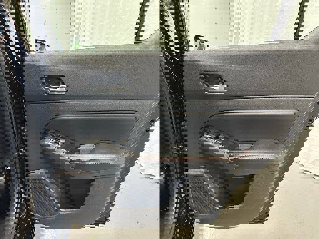 Used 2024 Nissan Altima 2.5 SR image 45