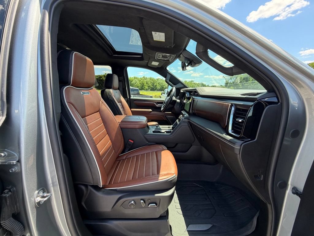 Used 2024 GMC Sierra 2500 Denali Ultimate AWD/4WD image 24