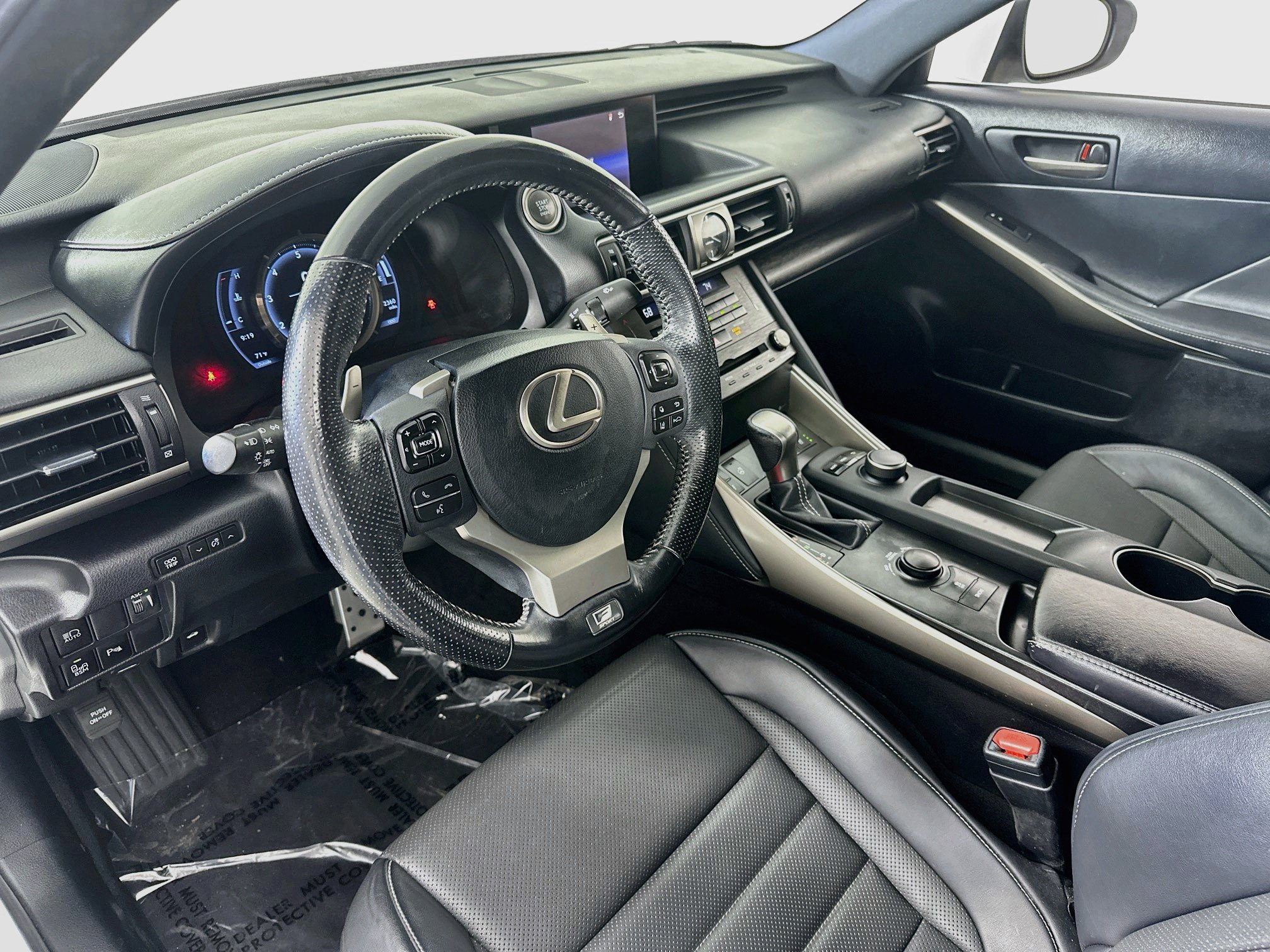 Used 2020 Lexus IS 300 F Sport w/ F Sport Package RWD image 9