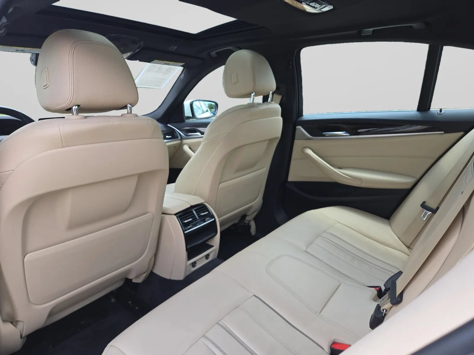 Used 2019 BMW 530i w/ Convenience Package RWD image 26