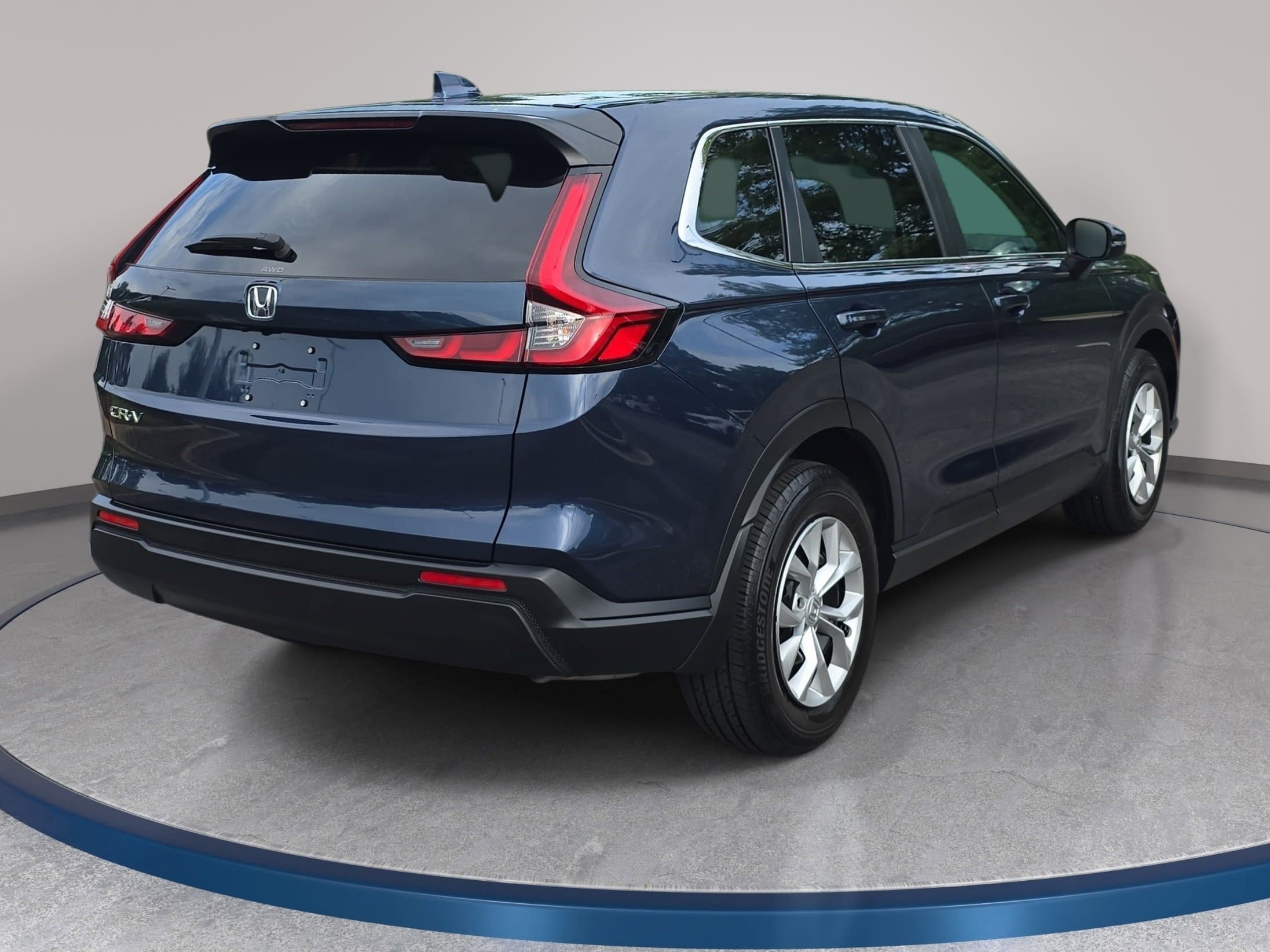 Used 2025 Honda CR-V LX image 5