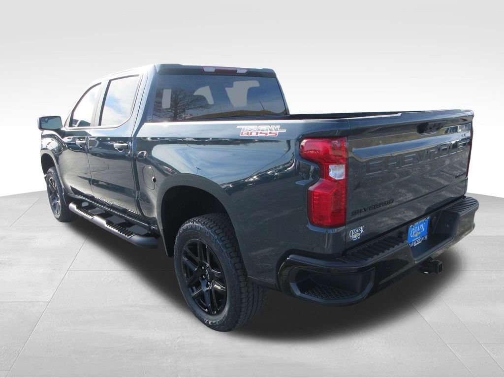 New 2026 Chevrolet Silverado 1500 Custom Trail Boss w/ Turbomax Blackout Package video 3