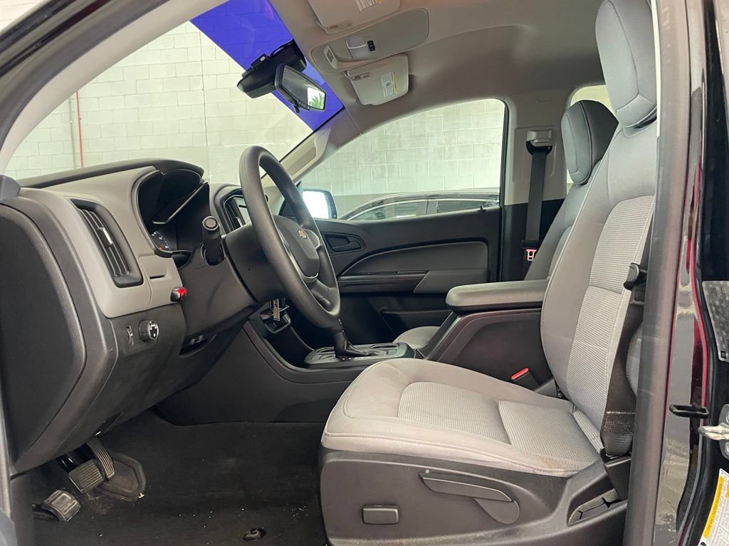 Used 2020 Chevrolet Colorado W/T w/ Custom Special Edition RWD image 10