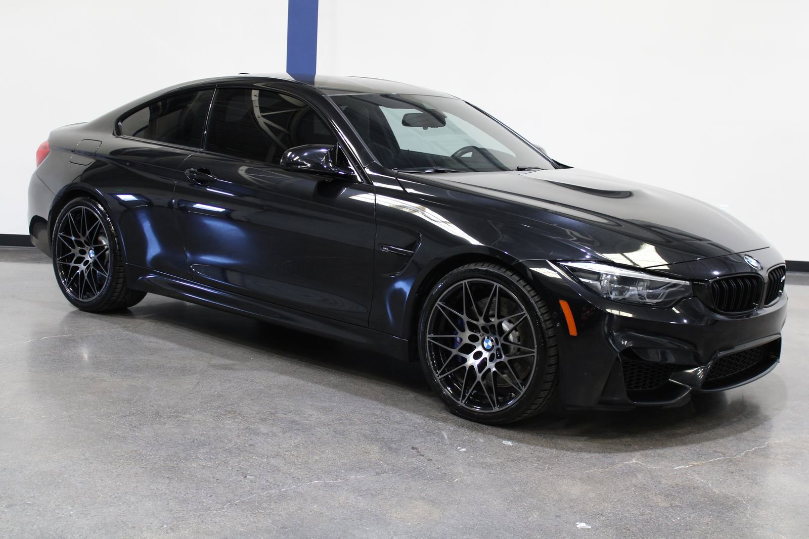 Used 2018 BMW M4 Coupe RWD image 2