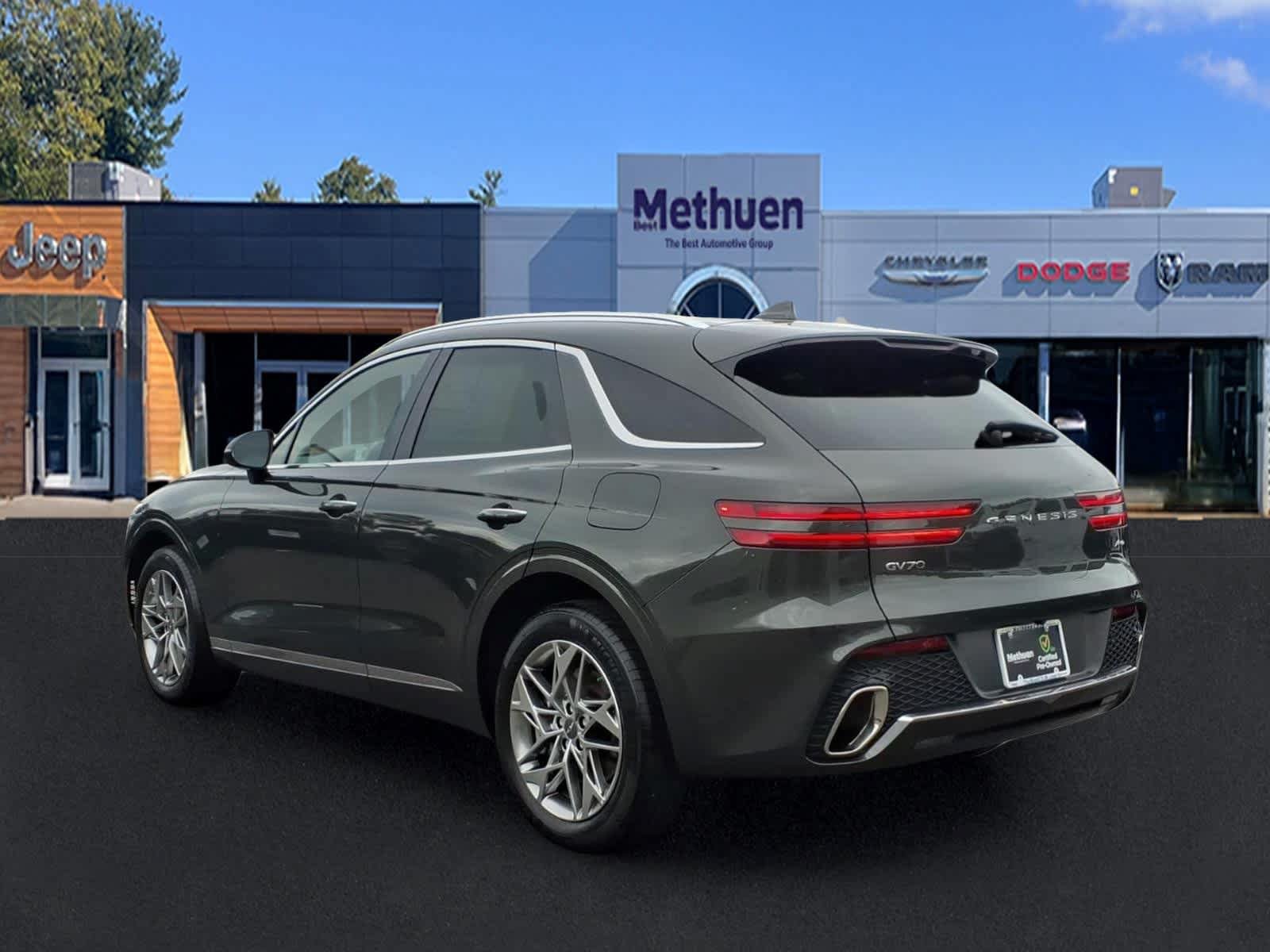 Used 2025 Genesis GV70 2.5T AWD/4WD image 8