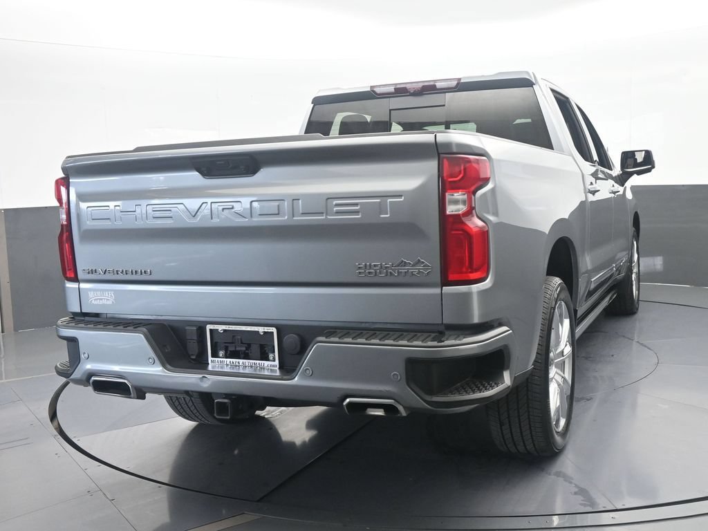 Used 2024 Chevrolet Silverado 1500 High Country w/ Technology Package AWD/4WD image 5