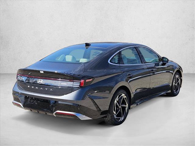 New 2025 Hyundai Sonata SEL FWD image 2
