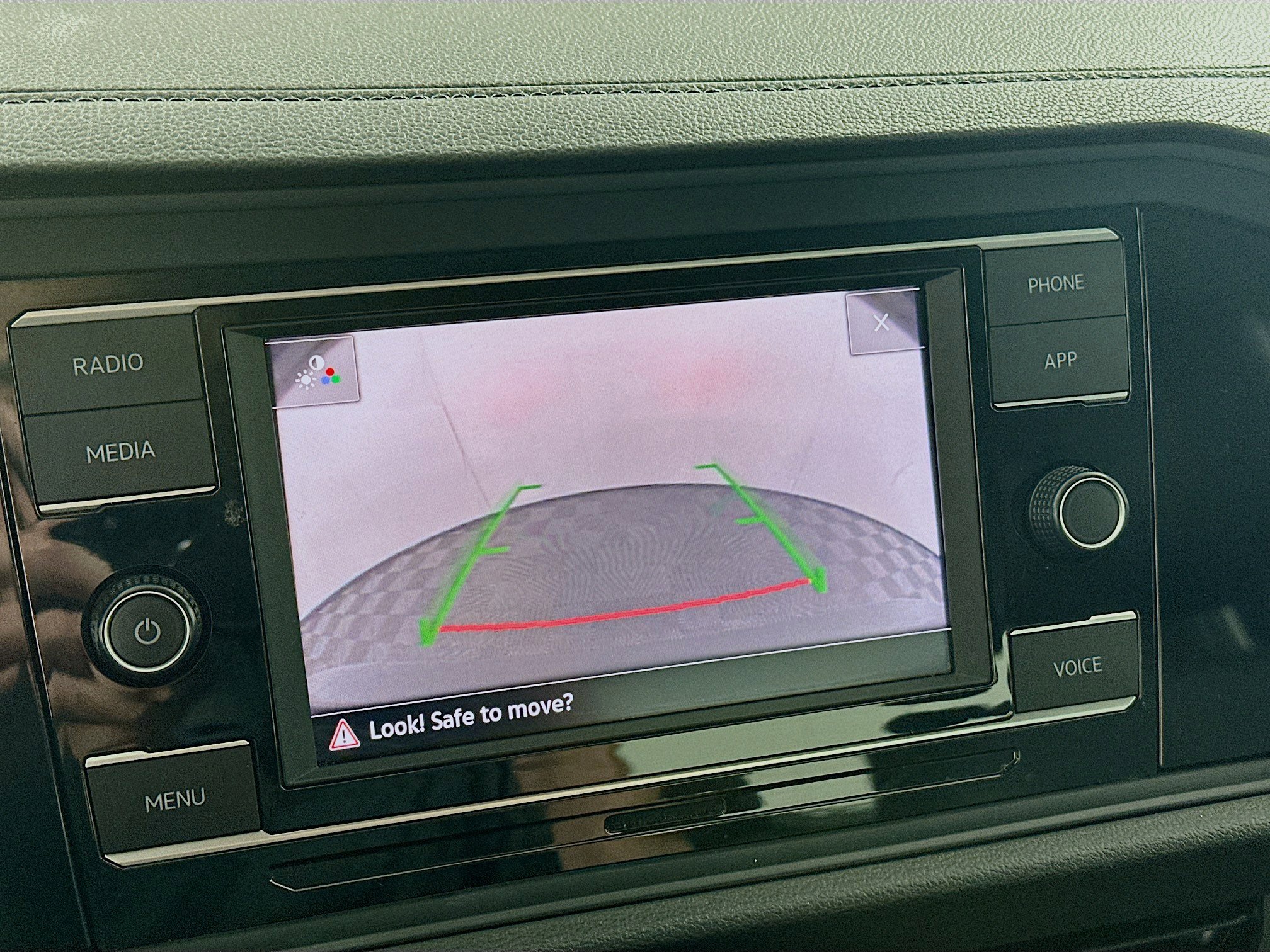 Used 2024 Volkswagen Jetta SE image 22