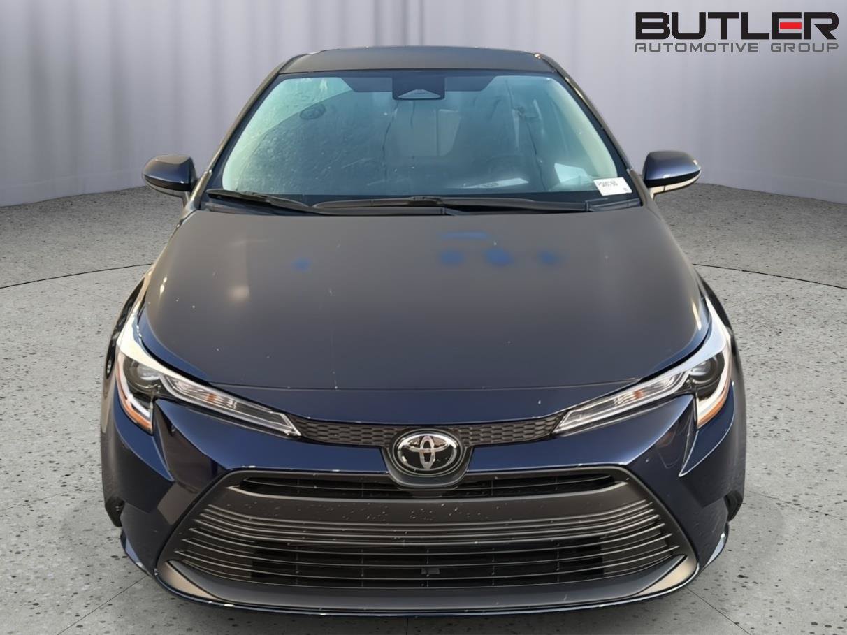 New 2027 Toyota Corolla LE FWD image 9