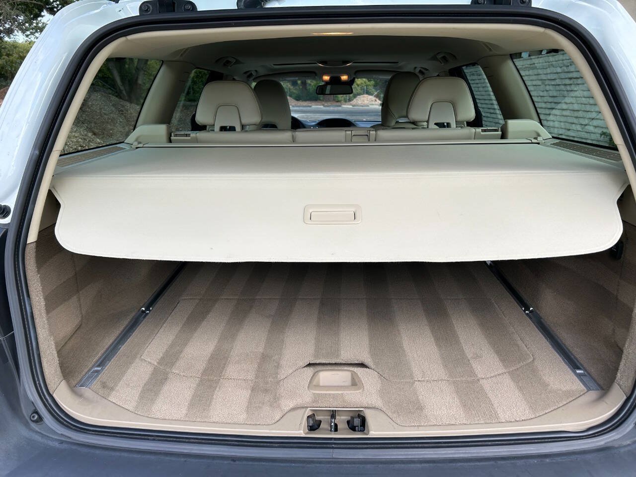 Used 2014 Volvo XC70 3.2 FWD image 33