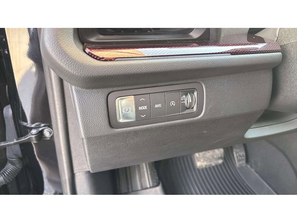 Used 2024 Chevrolet Traverse RS w/ LPO, Floor Liner Package image 23