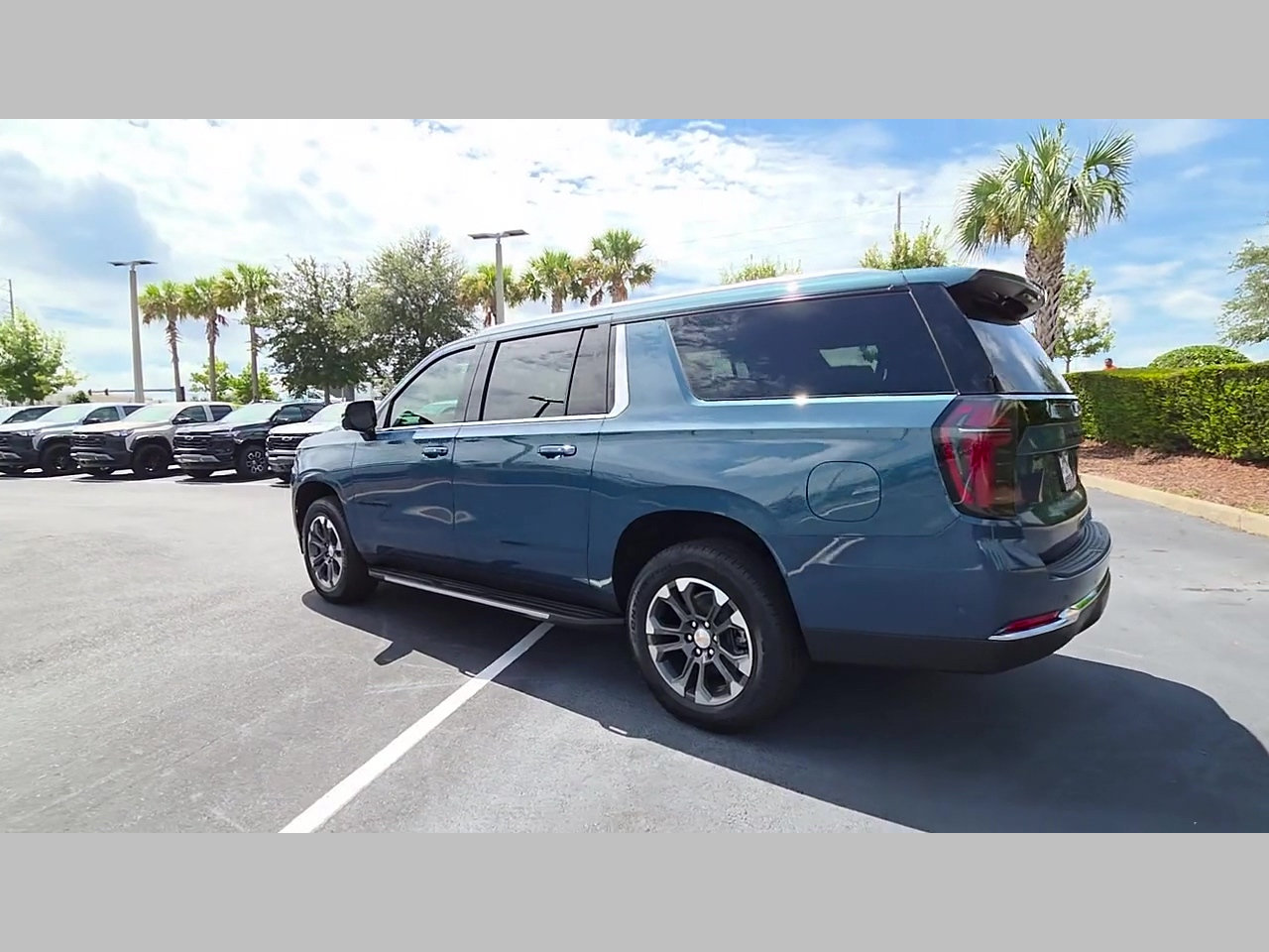 New 2026 Chevrolet Suburban LS w/ LPO, Dark Essentials Package RWD image 21