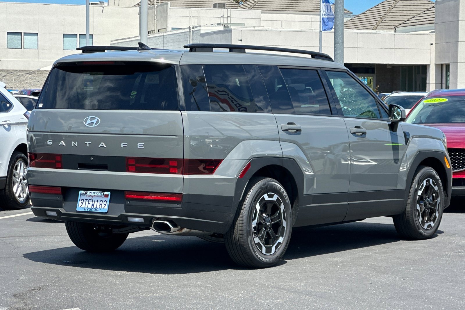 Certified 2025 Hyundai Santa Fe SEL image 3