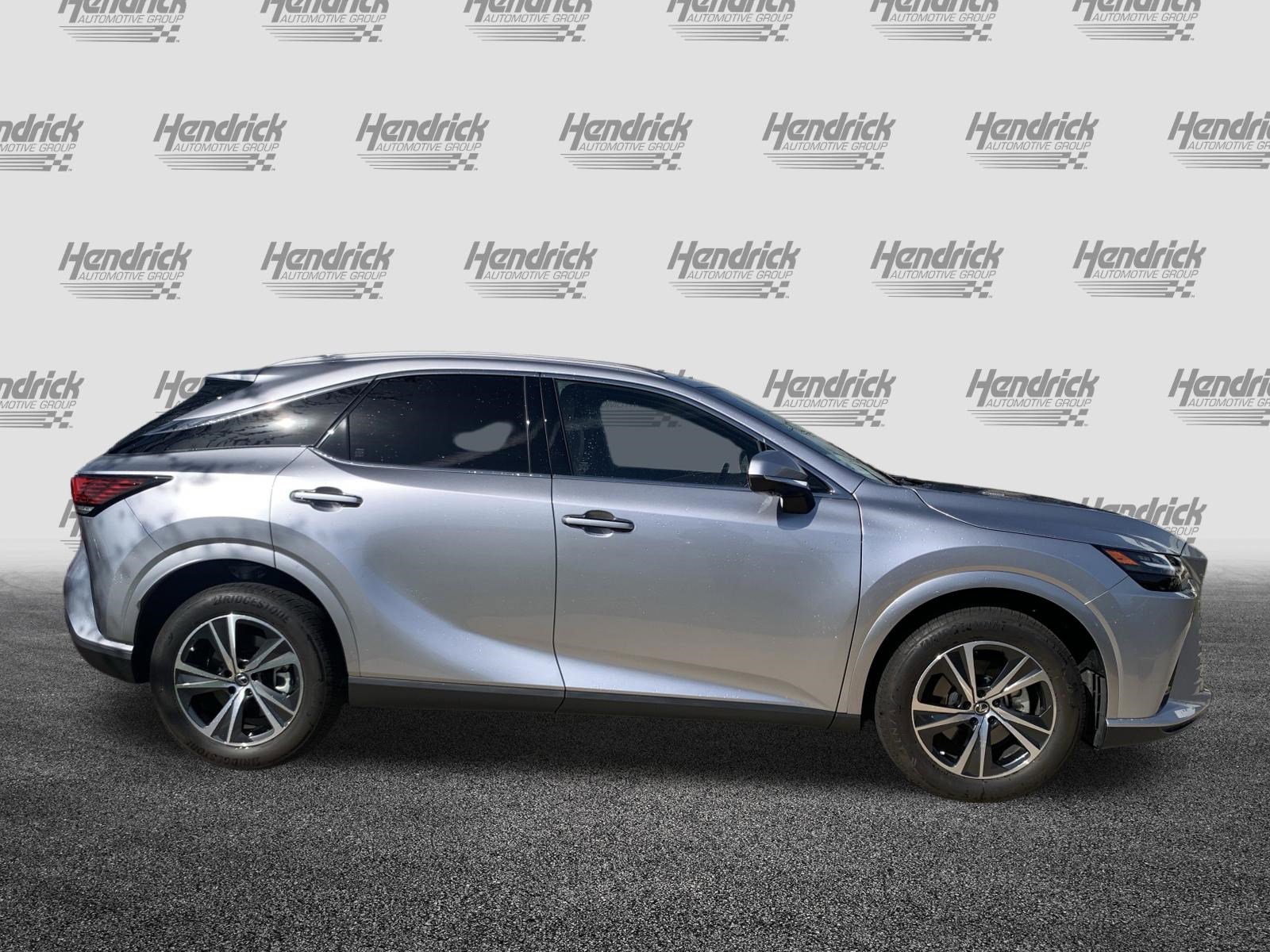 Used 2025 Lexus RX 350 Premium w/ Accessory Package (Z1) image 11