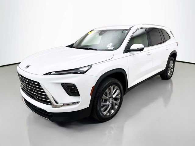 Used 2025 Buick Enclave Preferred image 4