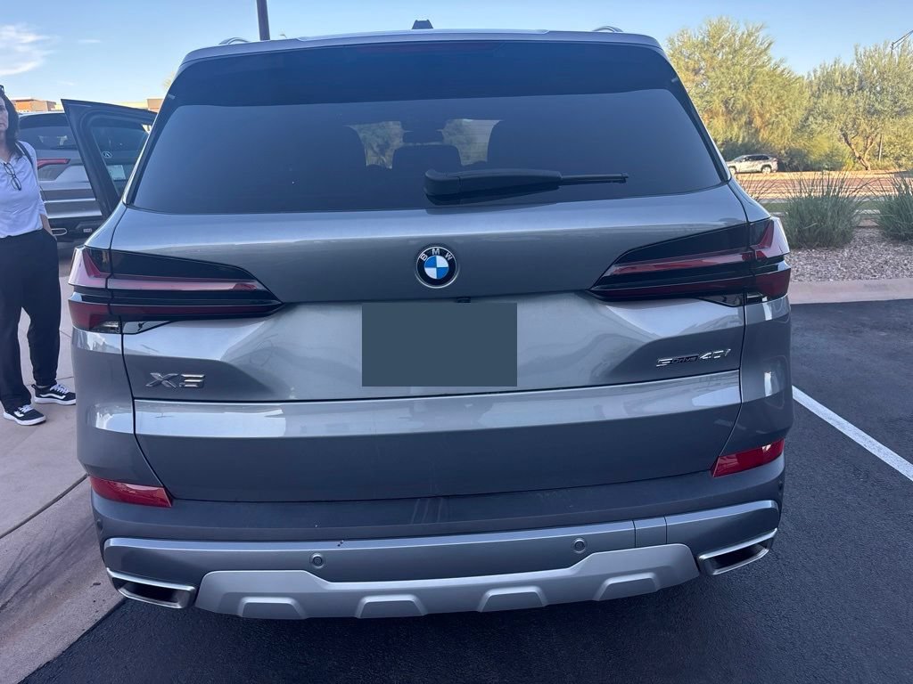 Used 2024 BMW X5 sDrive40i w/ Parking Assistance Package RWD image 5
