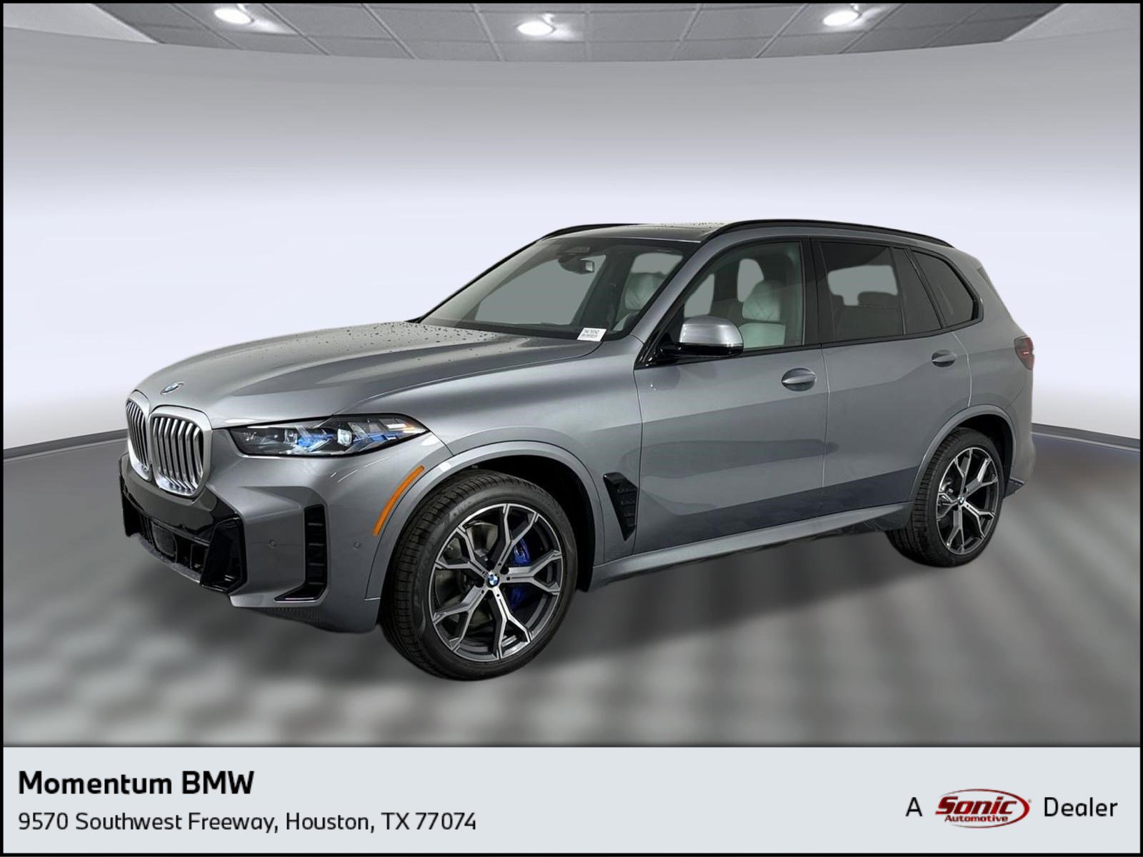 New 2026 BMW X5 xDrive40i w/ M Sport Package AWD/4WD image 1