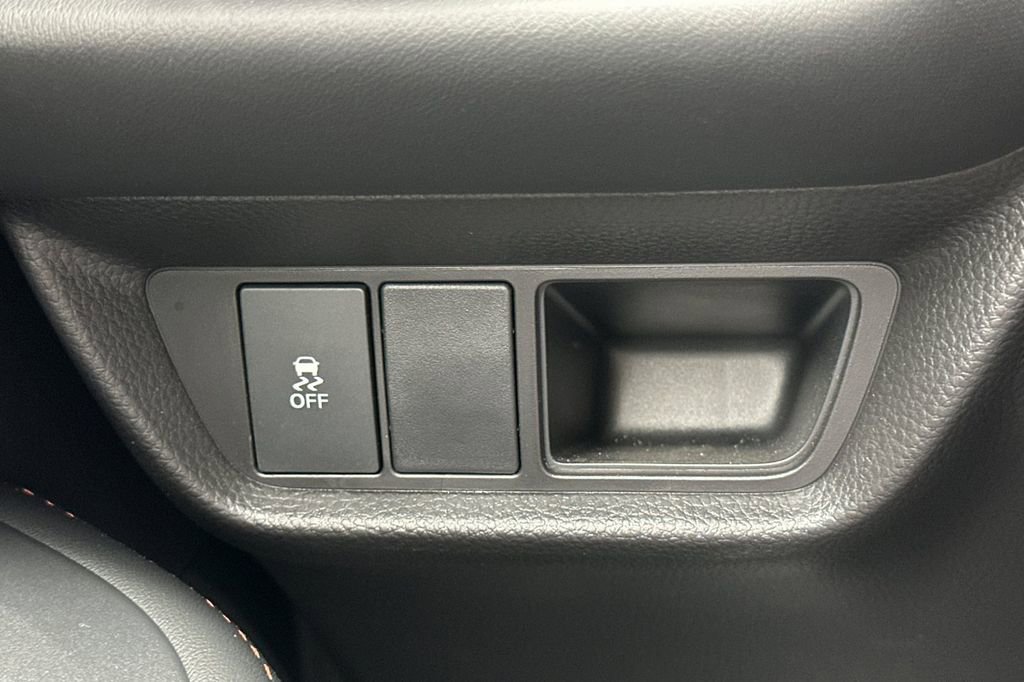 Certified 2026 Honda HR-V Sport image 31