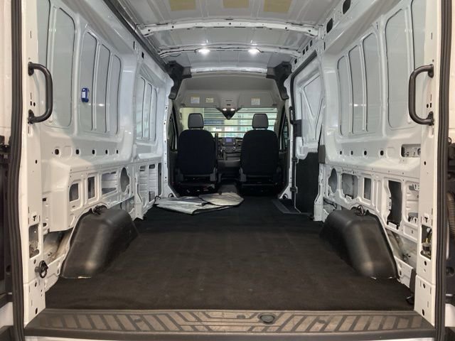 Used 2023 Ford Transit 250 Medium Roof AWD image 8