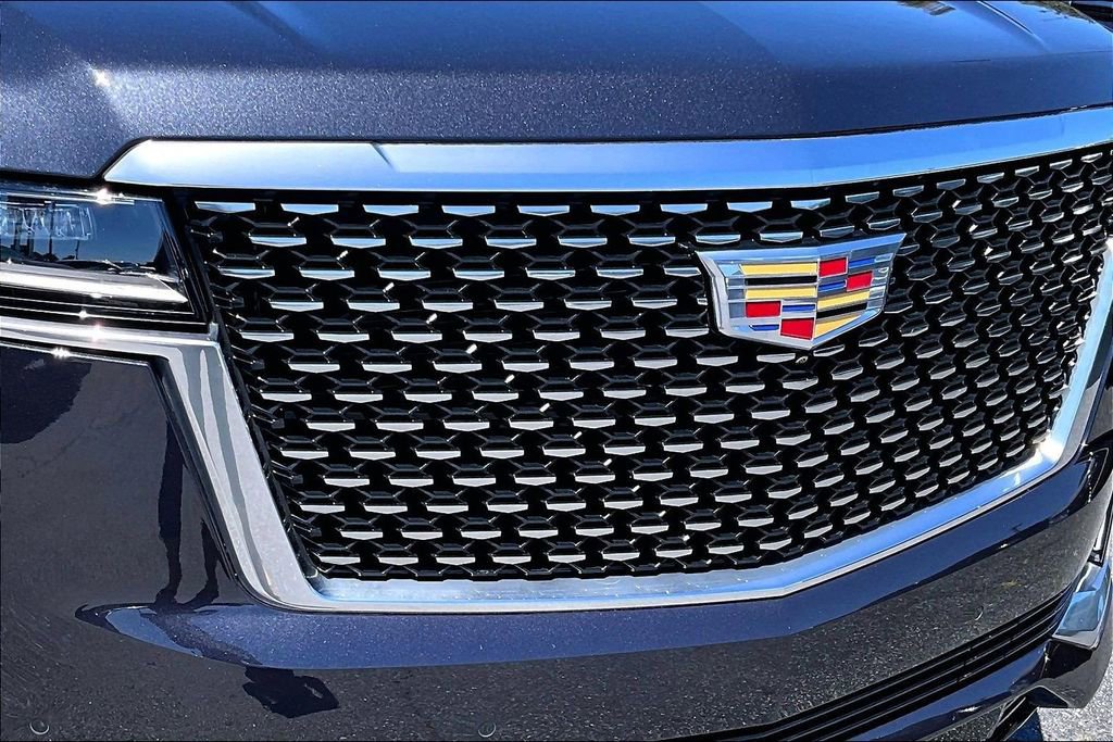 Used 2024 Cadillac Escalade ESV Premium Luxury w/ Performance Package RWD image 34