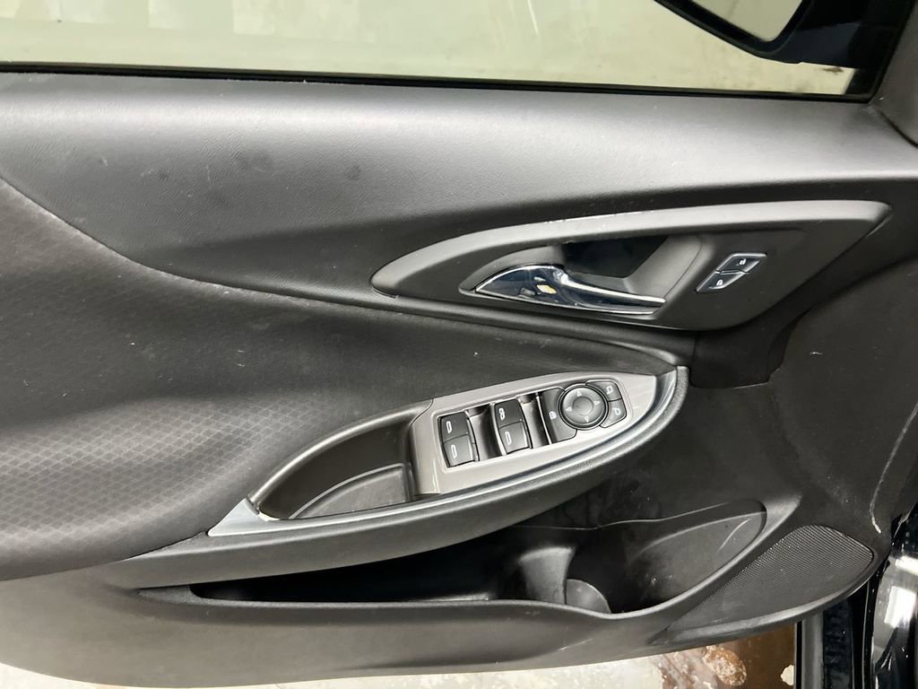 Used 2016 Chevrolet Malibu LT w/ Driver Confidence Package FWD image 20