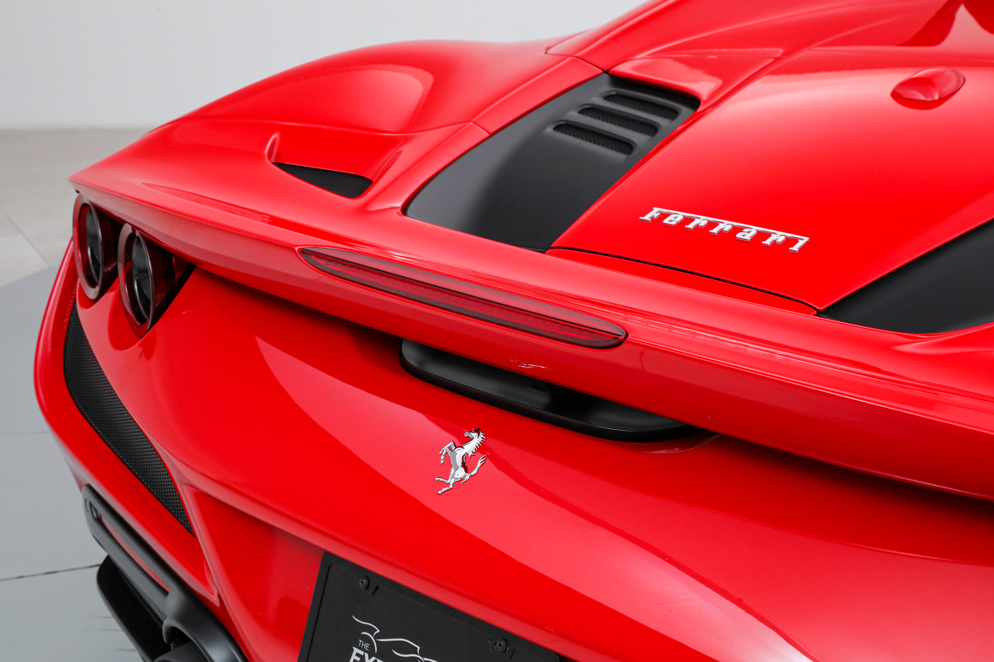 Certified 2023 Ferrari F8 Tributo RWD image 20