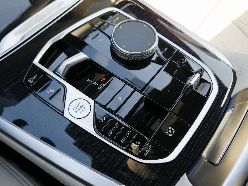 New 2026 BMW X7 xDrive40i w/ M Sport Package image 12