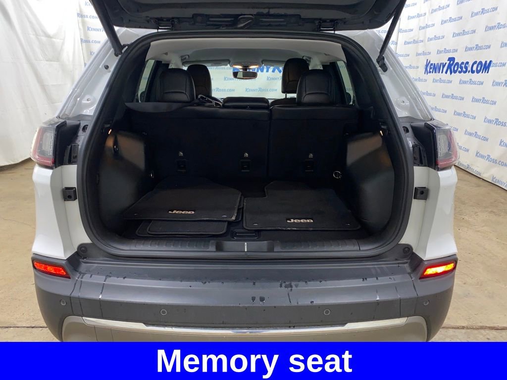 Used 2019 Jeep Cherokee Limited image 11