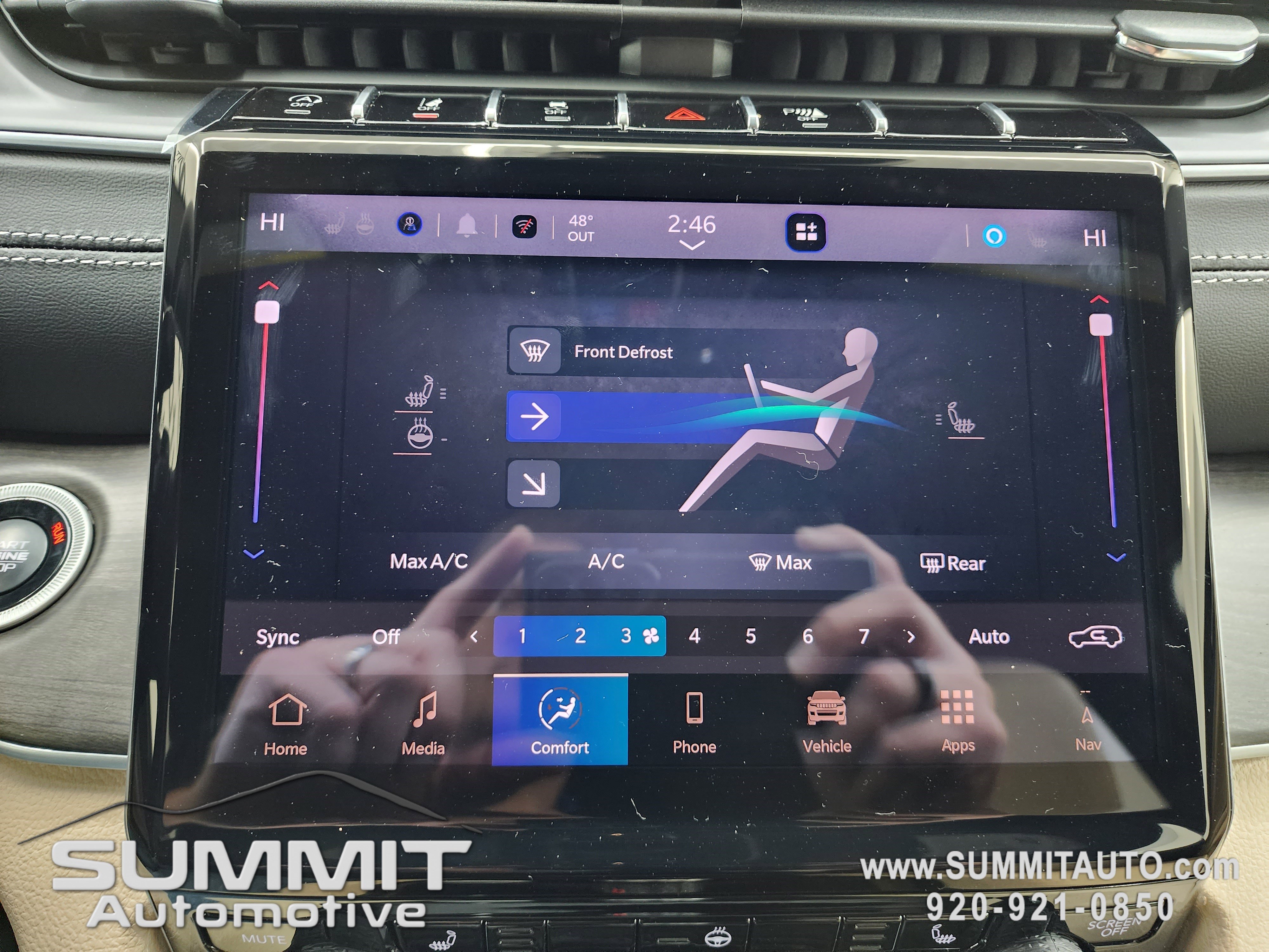 New 2025 Jeep Grand Cherokee Limited w/ Black Appearance Package image 52